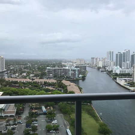 Beach Walk Resort De Lux Apartment Plaja Hallandale Exterior foto